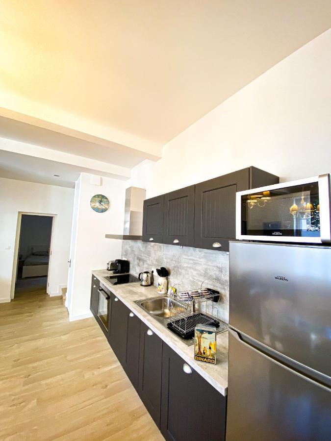 Apt Bord De Mer, Hypercentre Dinard, Parking Prive Екстер'єр фото