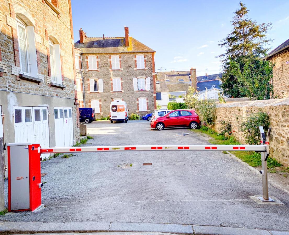 Apt Bord De Mer, Hypercentre Dinard, Parking Prive Екстер'єр фото